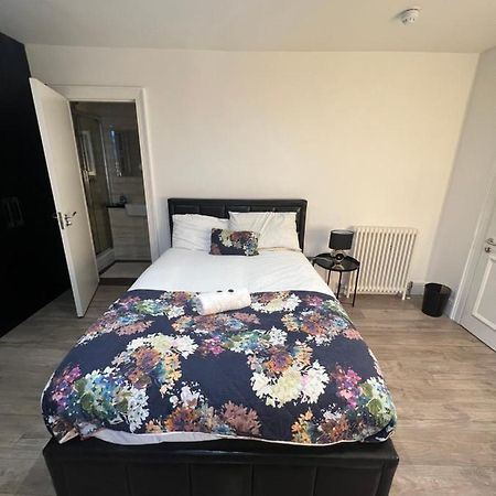 Luxury Double Room W/ Private Bathroom EDI Eksteriør billede