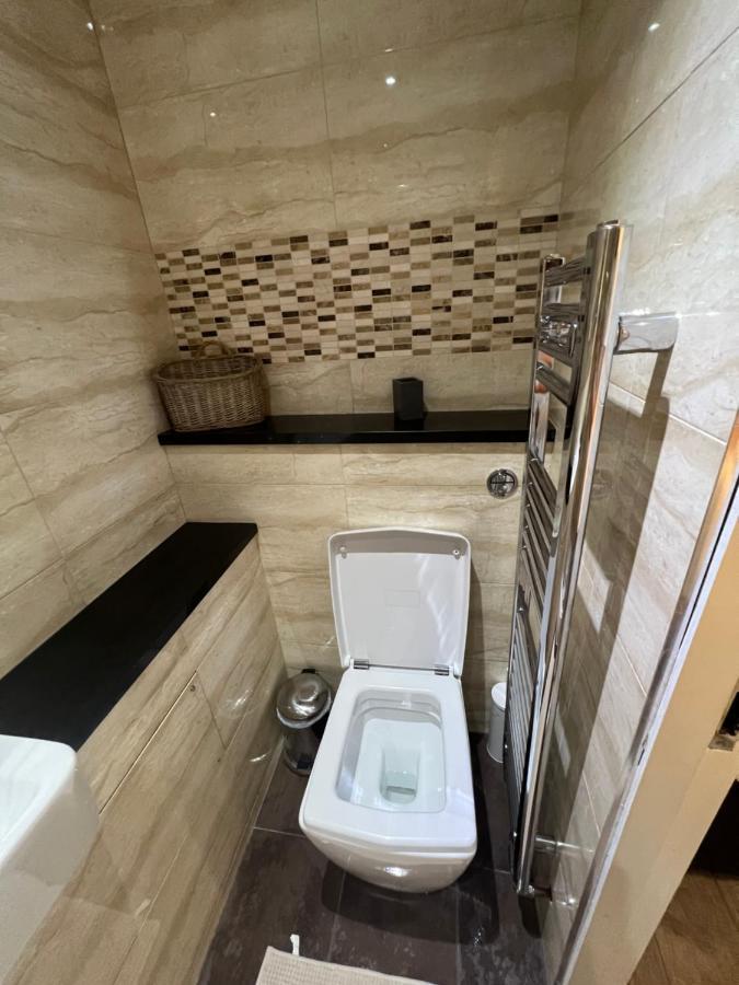 Luxury Double Room W/ Private Bathroom EDI Eksteriør billede